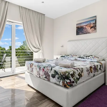 Bed & Breakfast Manuela 4*